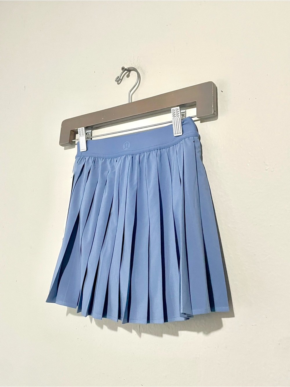 lululemon athletica Pleated Mini Skirt in Dusty Blue - Picture 4 of 9